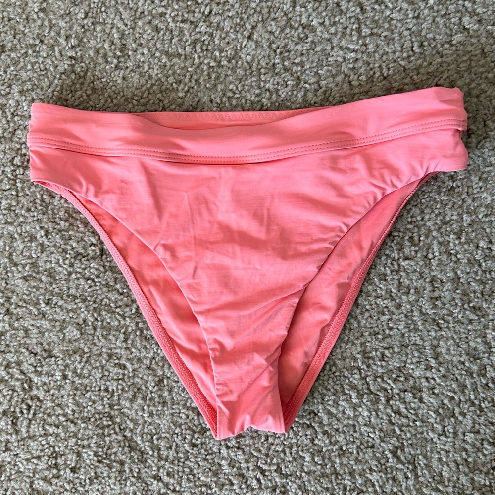 Billabong Medium higher waisted bikini bottom in pink